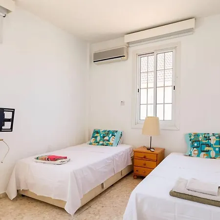 4 Bedroom Villa With Private Pool Near Beach