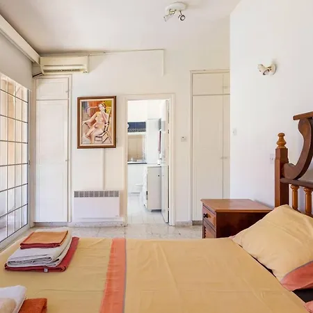 4 Bedroom Villa With Private Pool Near Beach Willa Oroklini