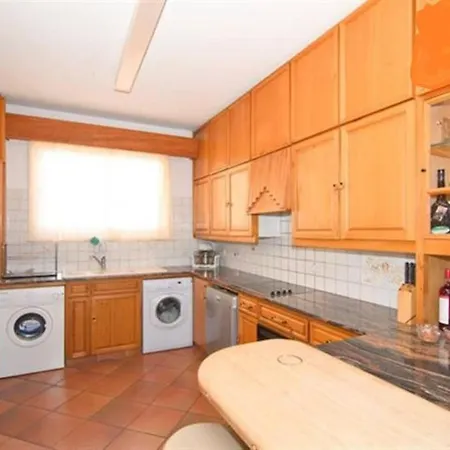 4 Bedroom Villa With Private Pool Near Beach *