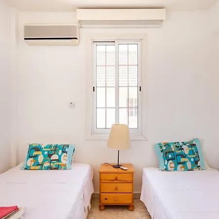 4 Bedroom Villa With Private Pool Near Beach Willa *